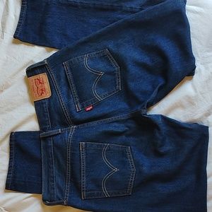 Women's Levi's 501 CT Skinny Jeans, Dark. Size 26 Low/Mid Rise. Button-fly.